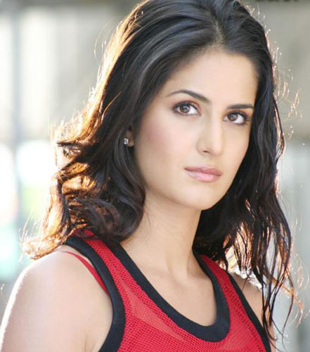 Katrina shoots an item number for free in Bodyguard